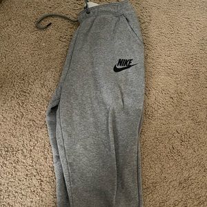 Grey Capri Sweatpants